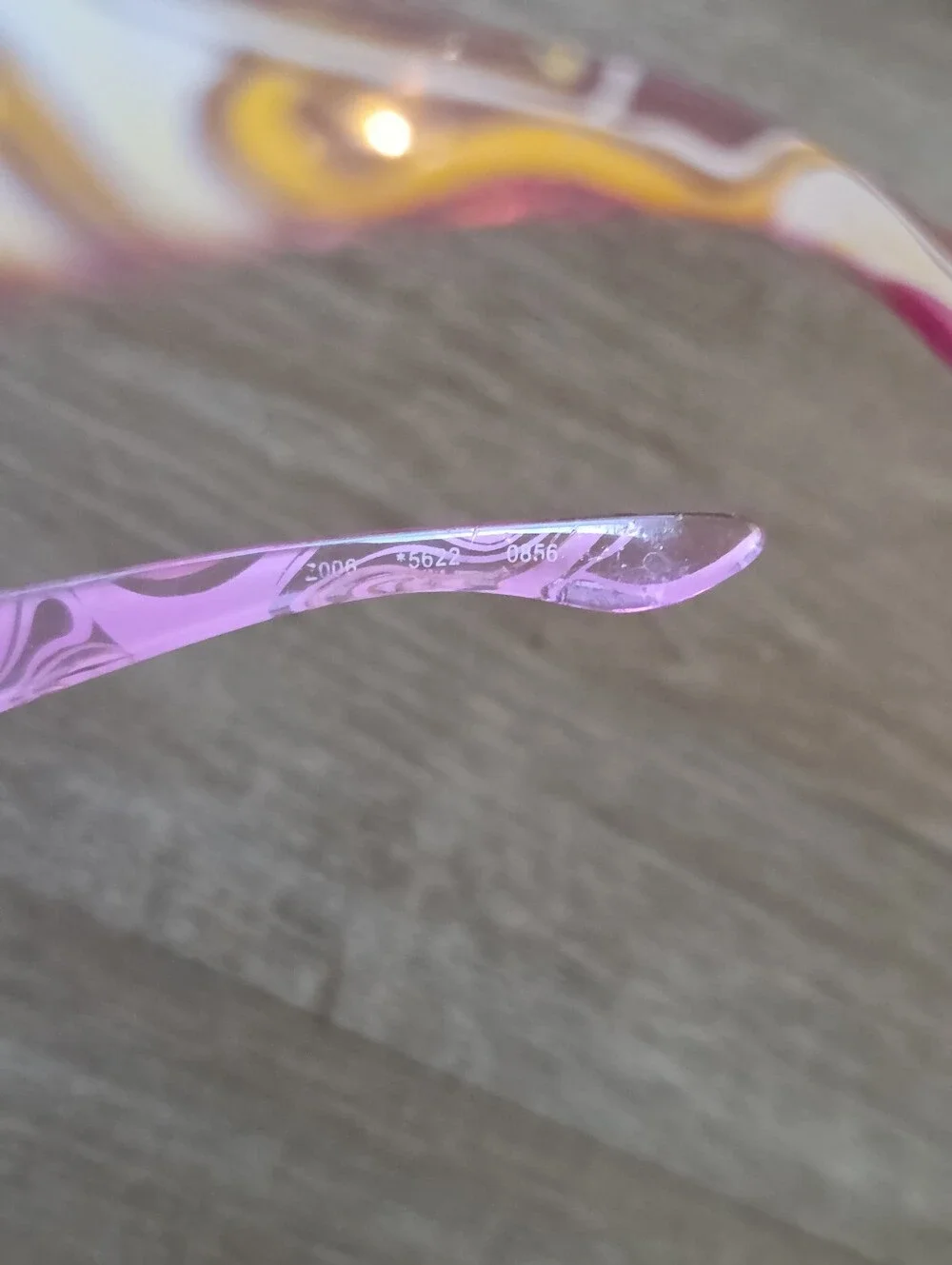 Vintage Y2K 2006 Wizards of Waverly Place Kids Pink Psychedelic Swirl Sunglasses